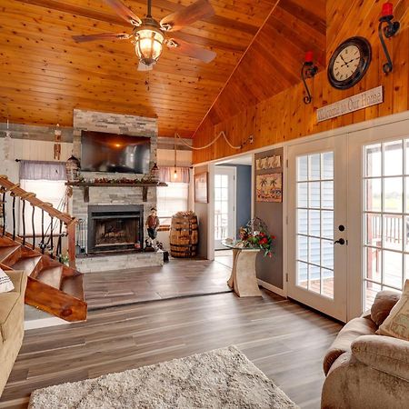 Oceanfront Milford Home With View And Boat Access ภายนอก รูปภาพ