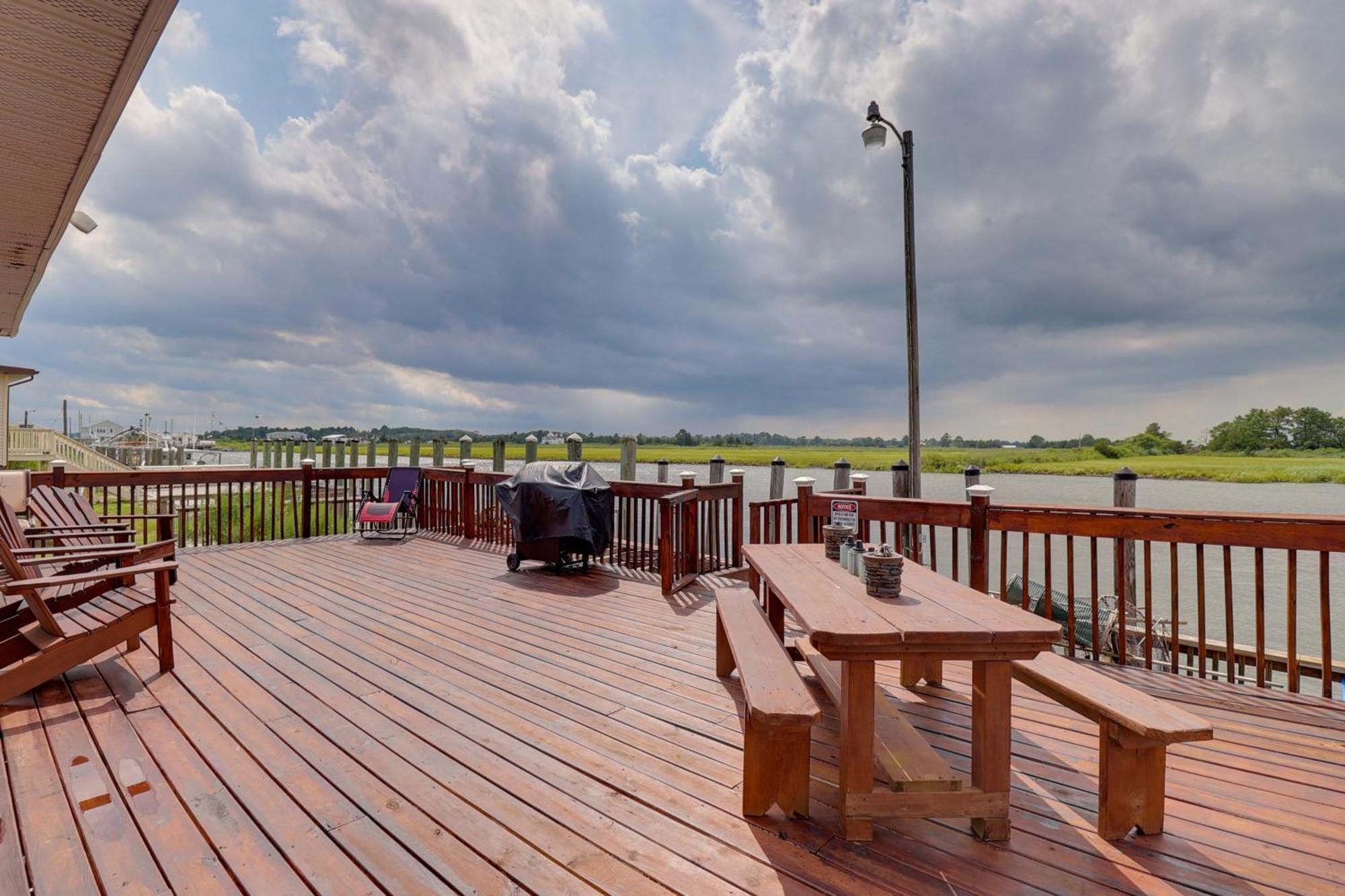 Oceanfront Milford Home With View And Boat Access ภายนอก รูปภาพ