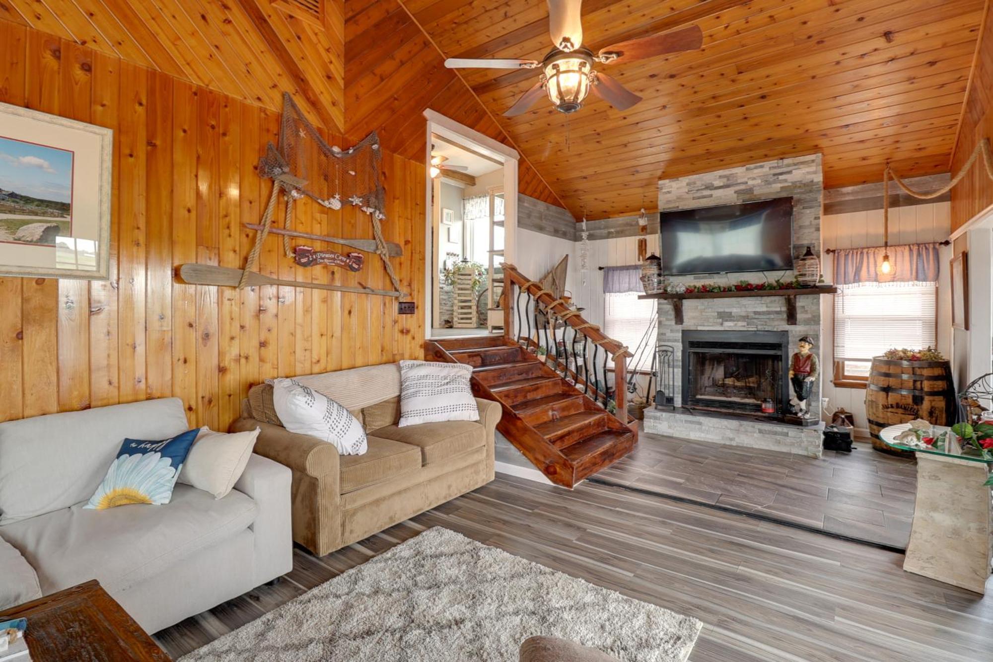 Oceanfront Milford Home With View And Boat Access ภายนอก รูปภาพ