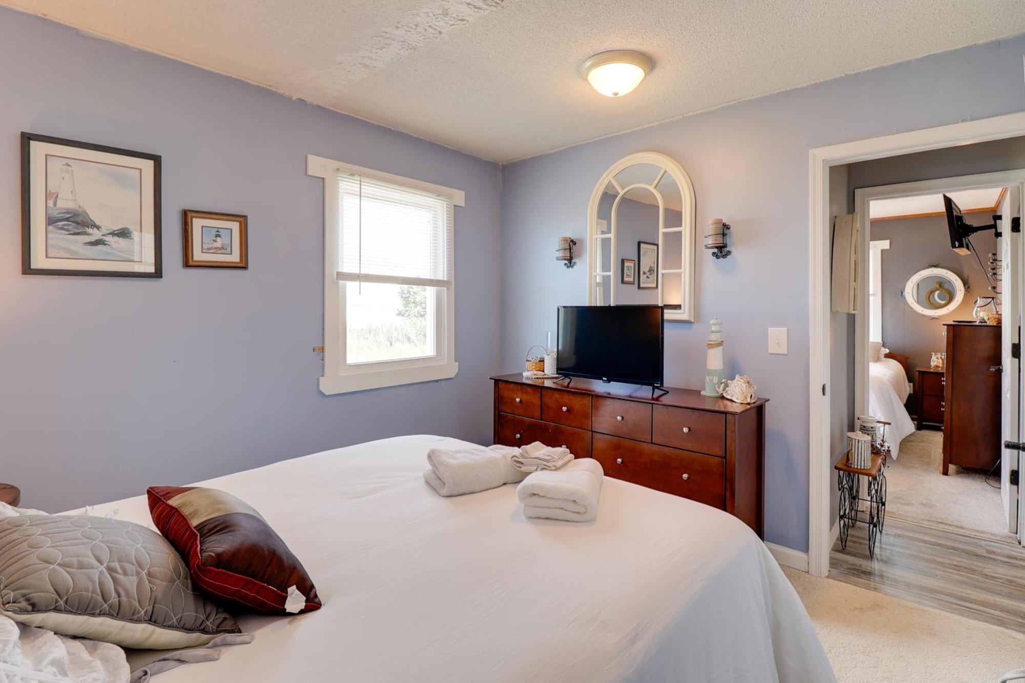 Oceanfront Milford Home With View And Boat Access ภายนอก รูปภาพ
