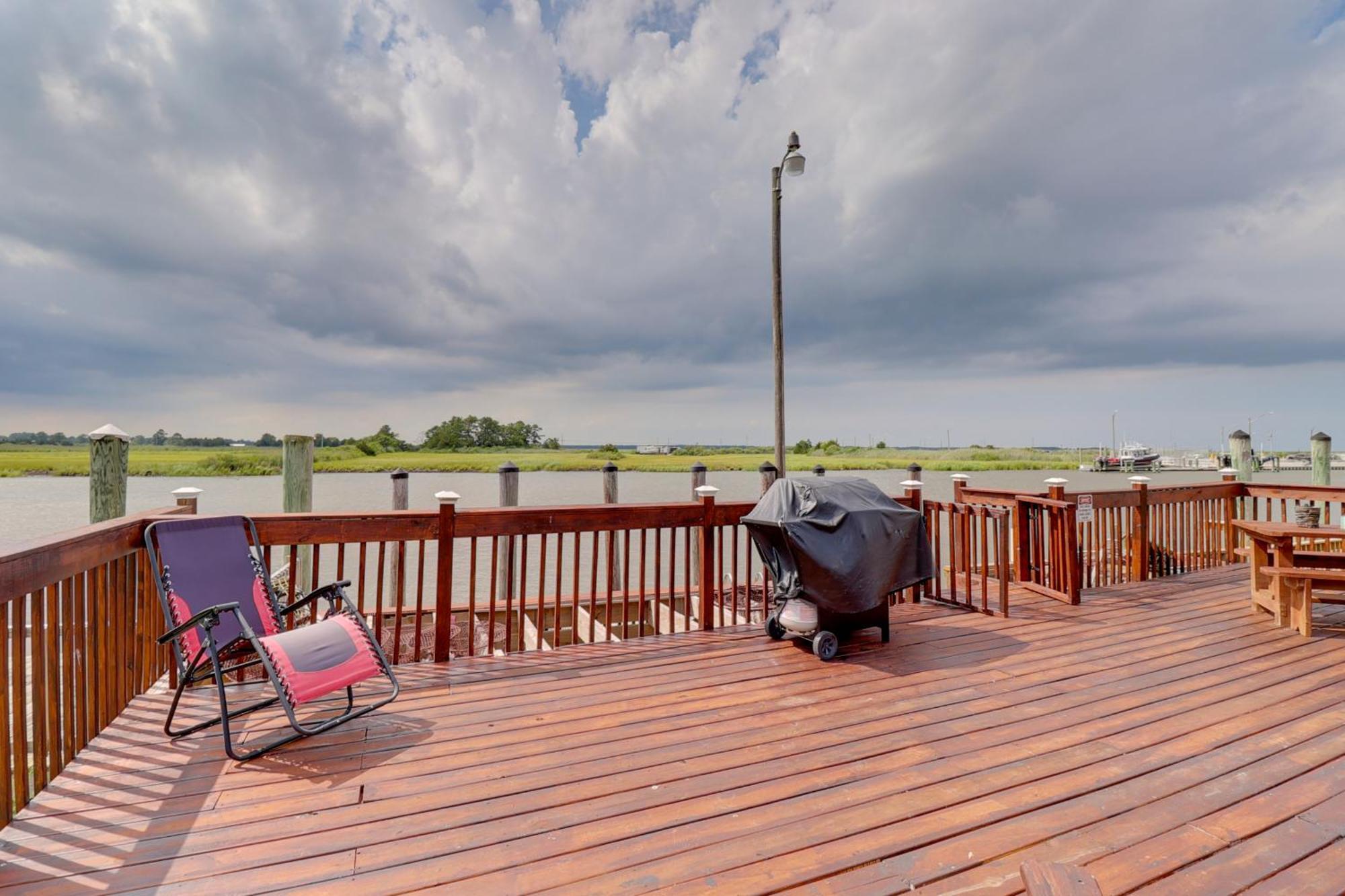 Oceanfront Milford Home With View And Boat Access ภายนอก รูปภาพ
